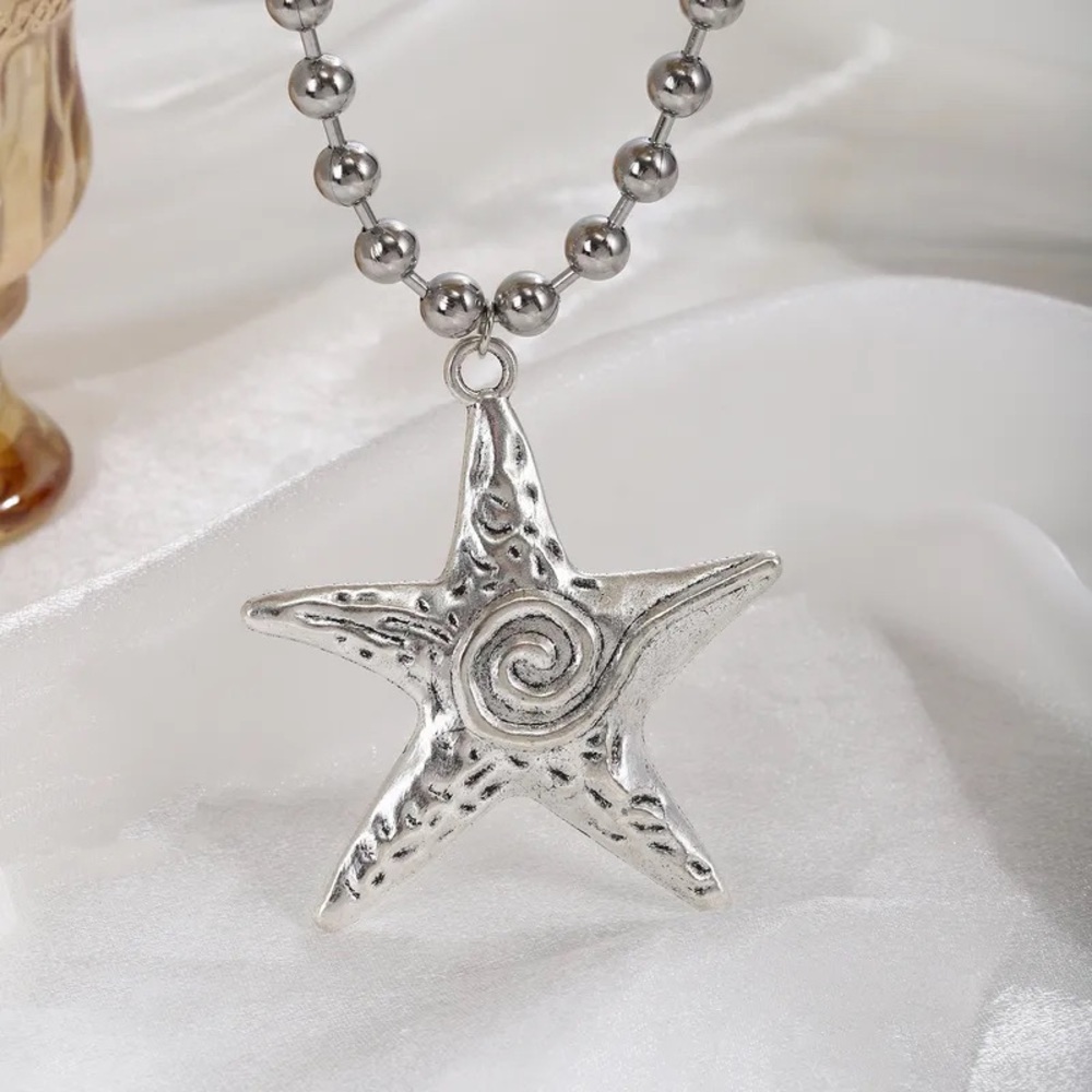 Big Starfish Necklace - Picture 3 of 6